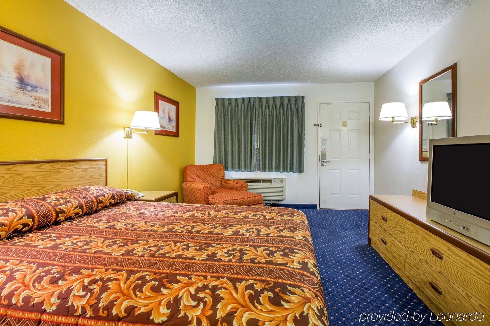 Motel 6-Fresno, Ca - Yosemite Hwy Exteriör bild