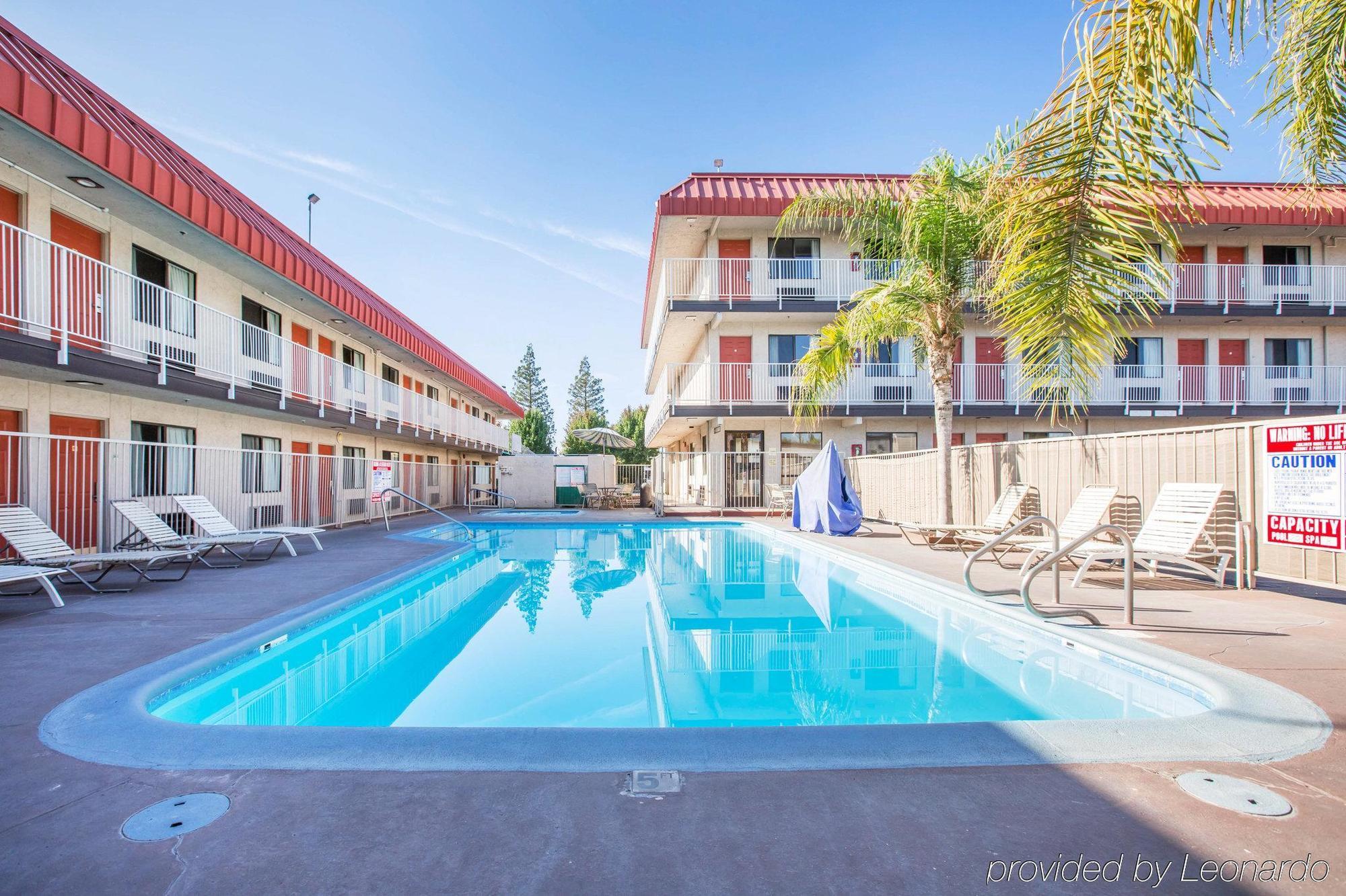 Motel 6-Fresno, Ca - Yosemite Hwy Exteriör bild
