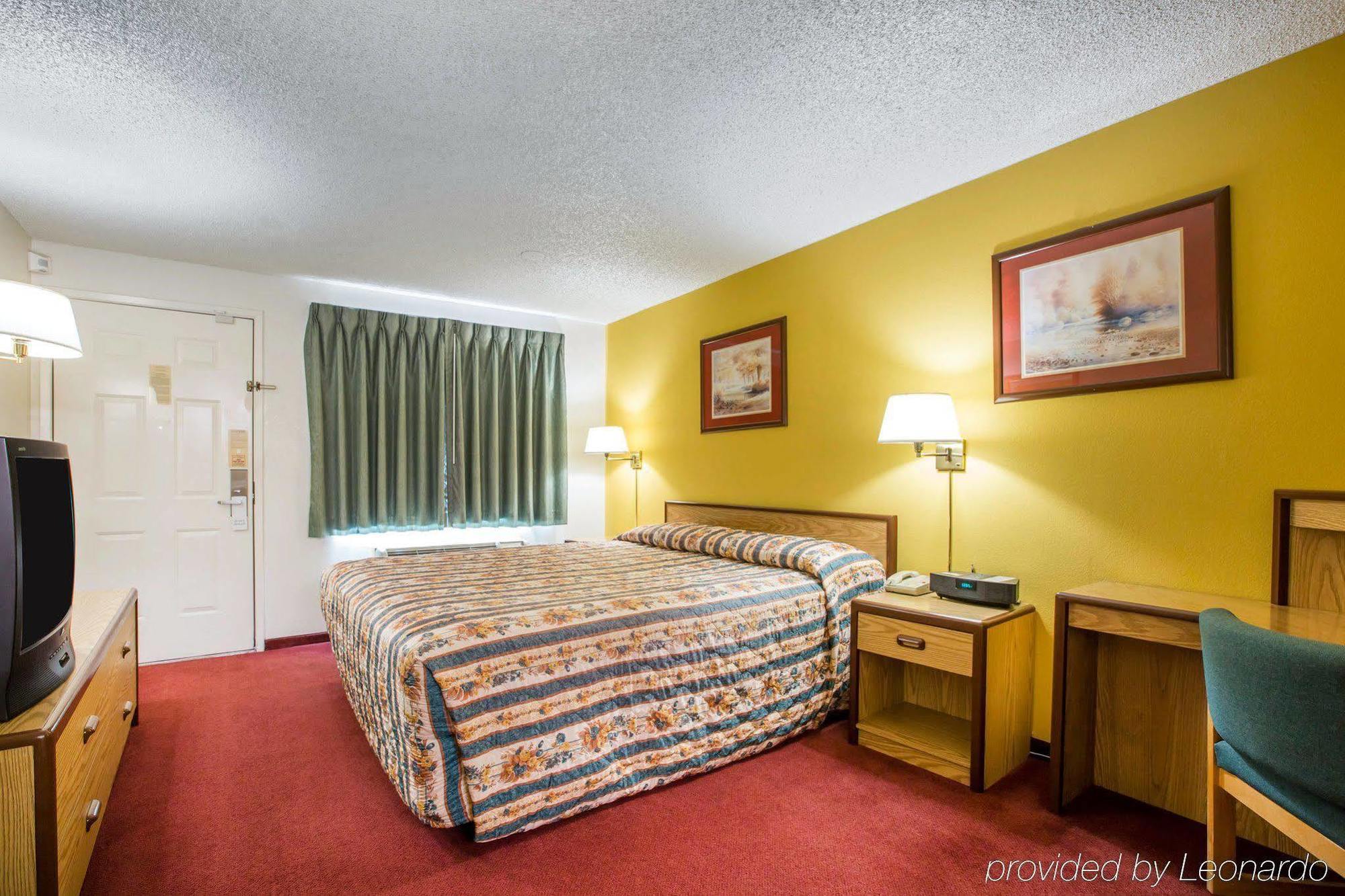 Motel 6-Fresno, Ca - Yosemite Hwy Exteriör bild