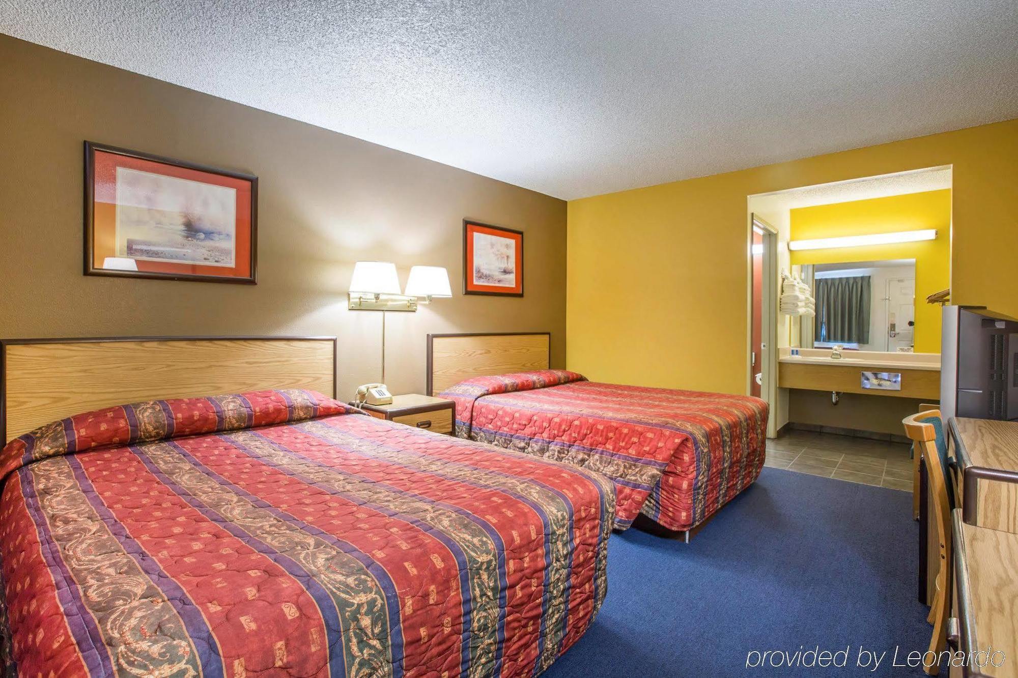 Motel 6-Fresno, Ca - Yosemite Hwy Exteriör bild
