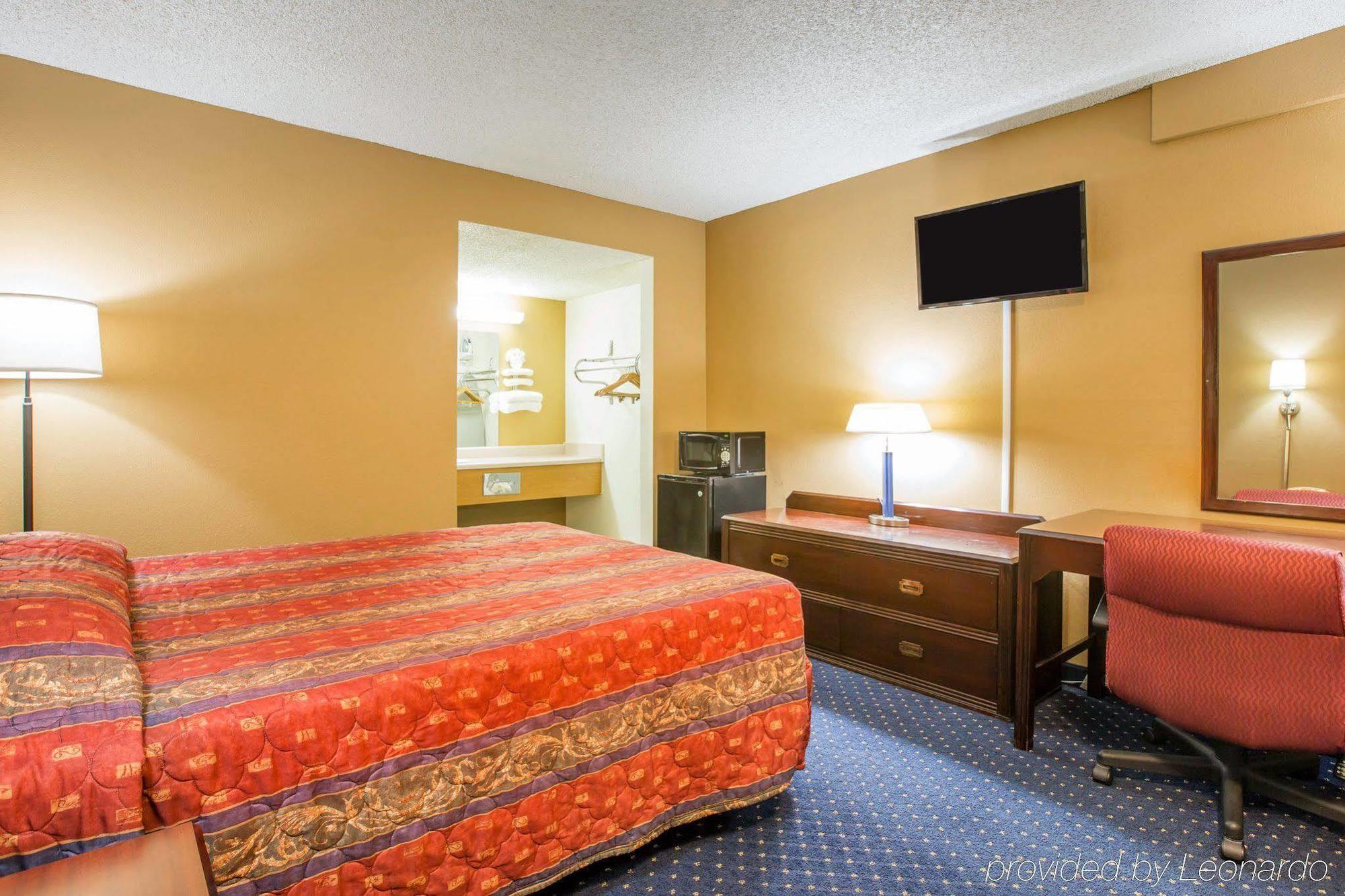 Motel 6-Fresno, Ca - Yosemite Hwy Exteriör bild
