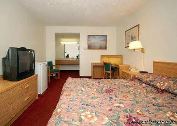 Motel 6-Fresno, Ca - Yosemite Hwy Exteriör bild